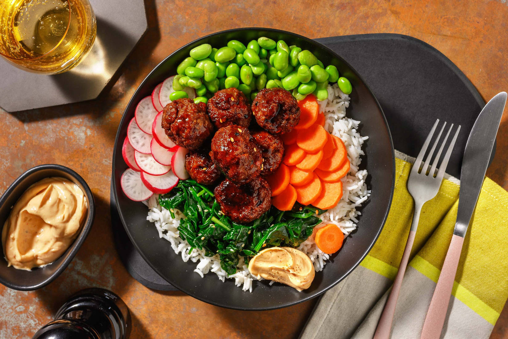 Bibimbap mit Bio Rinderhackfleisch-Bällchen