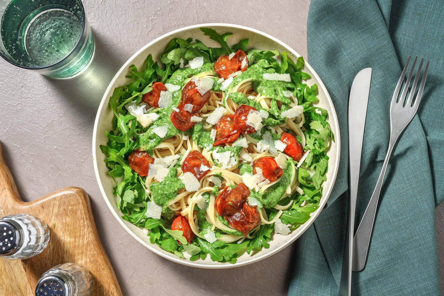 Linguine met zelfgemaakte spinaziepesto