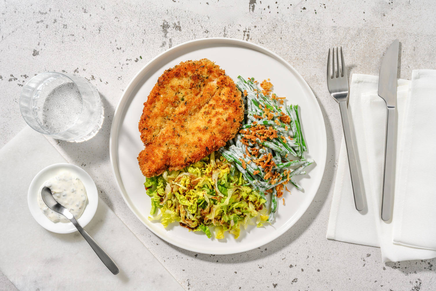 Poulet pané à la provençale & haricots verts