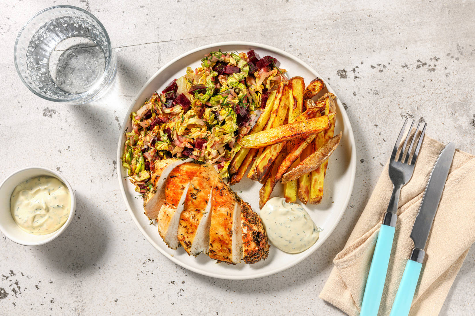 Poulet doré, thym & salade de betterave