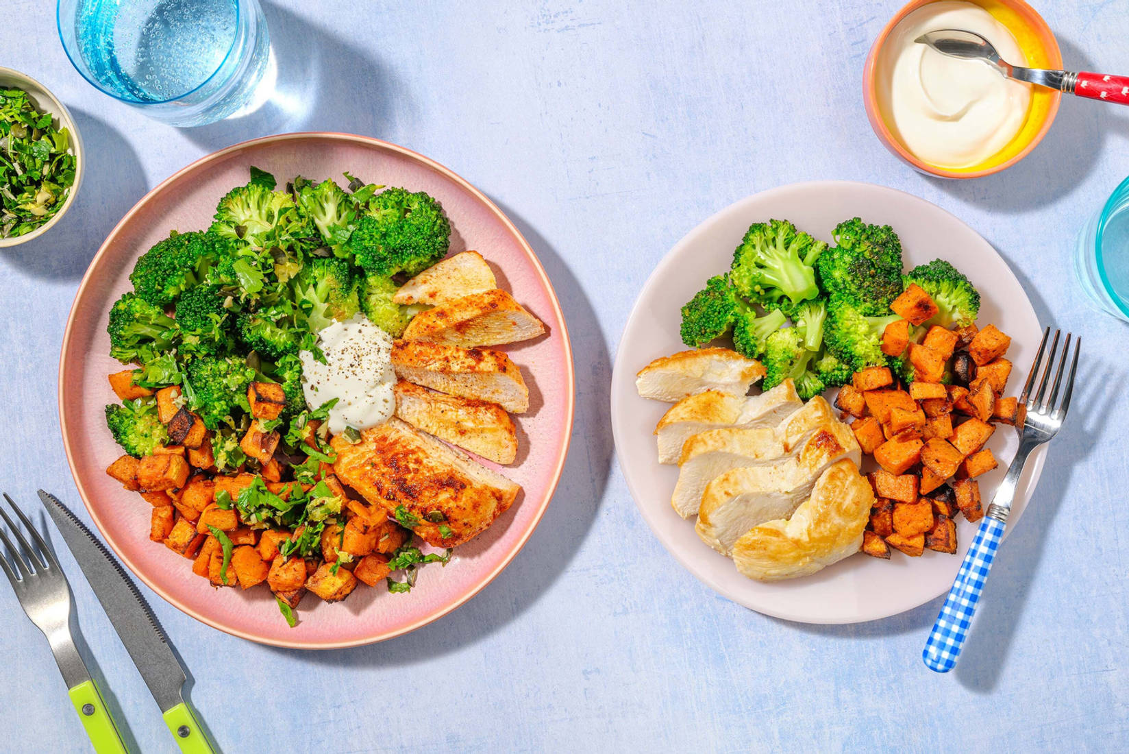 Superhelden-Teller mit Hähnchenbrust