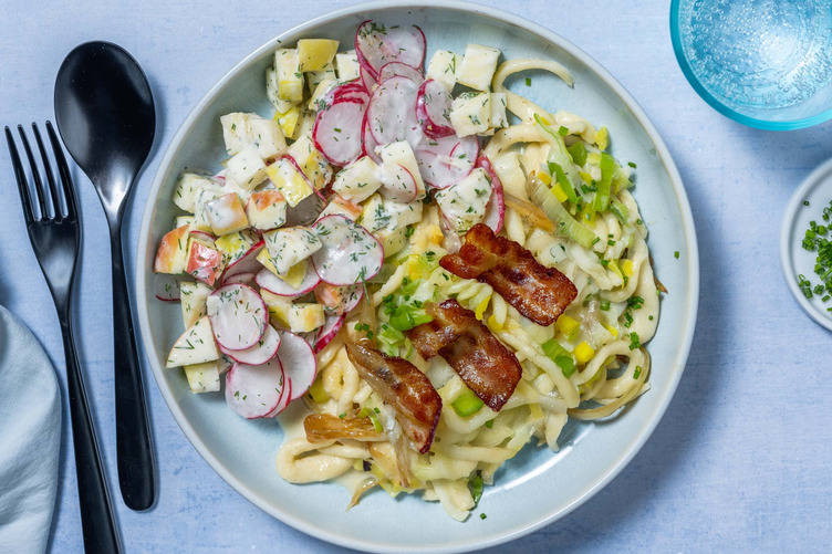 Porree-Spätzle-Pfanne mit extra Bacon