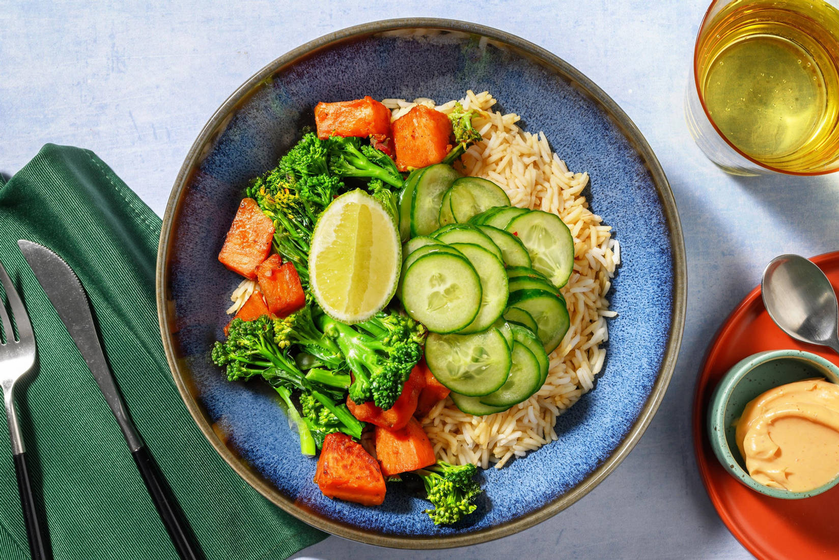 Reis-Bowl mit scharfem Bimi Brokkoli