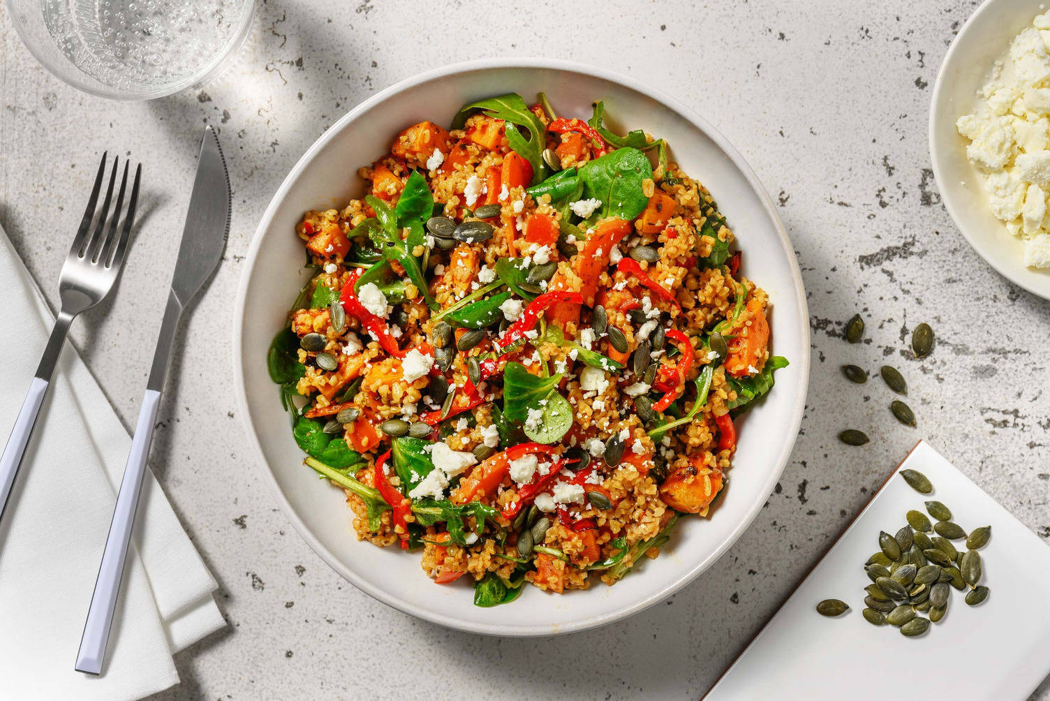 Bulgursalade met gegrilde groenten en geitenkaas