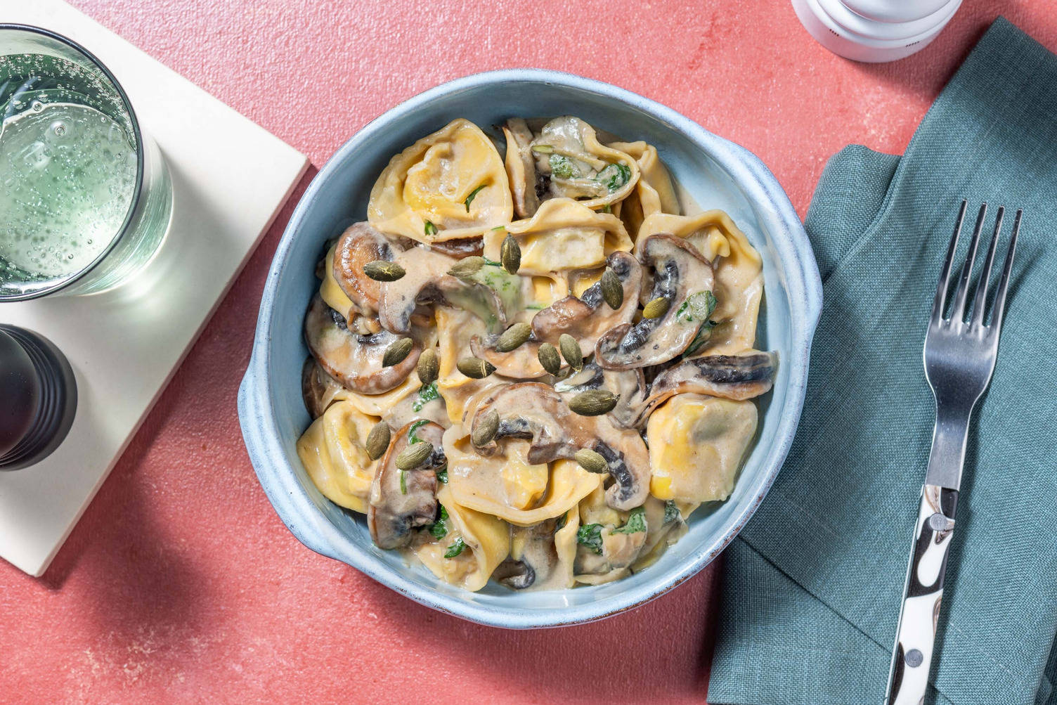 Nem estragon-tortelloni