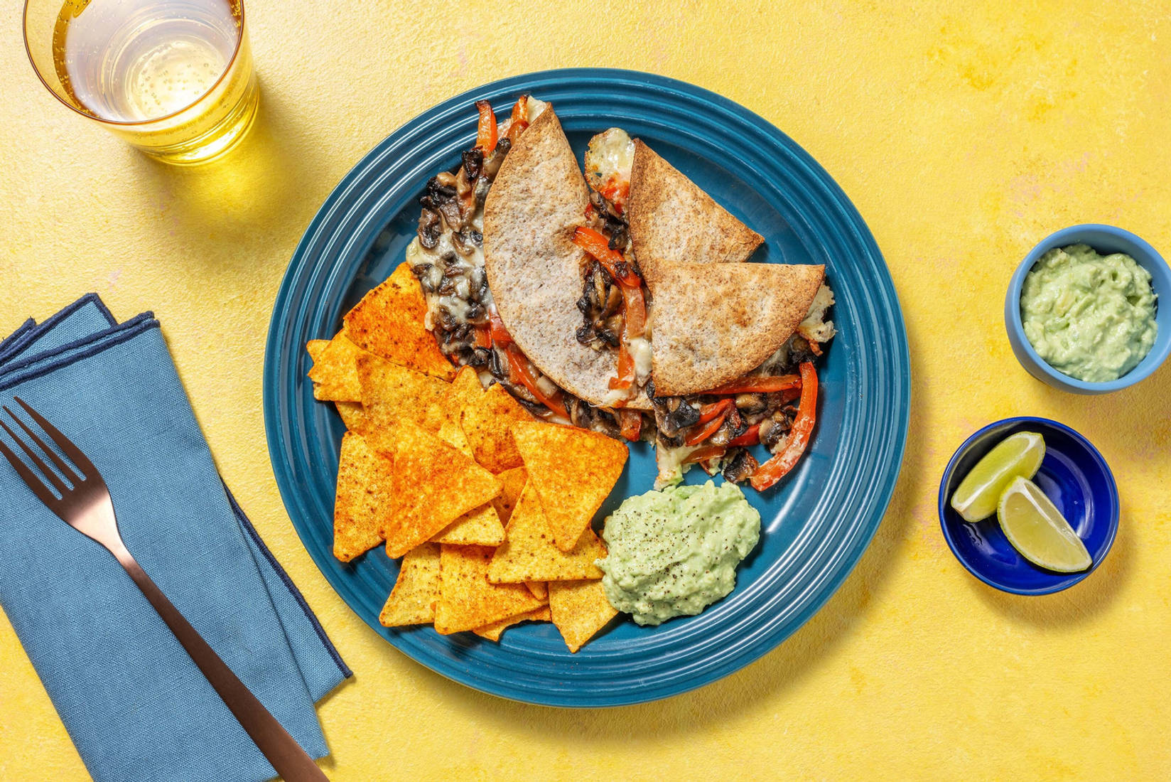 Quesadilla aux champignons et chips de tortillas