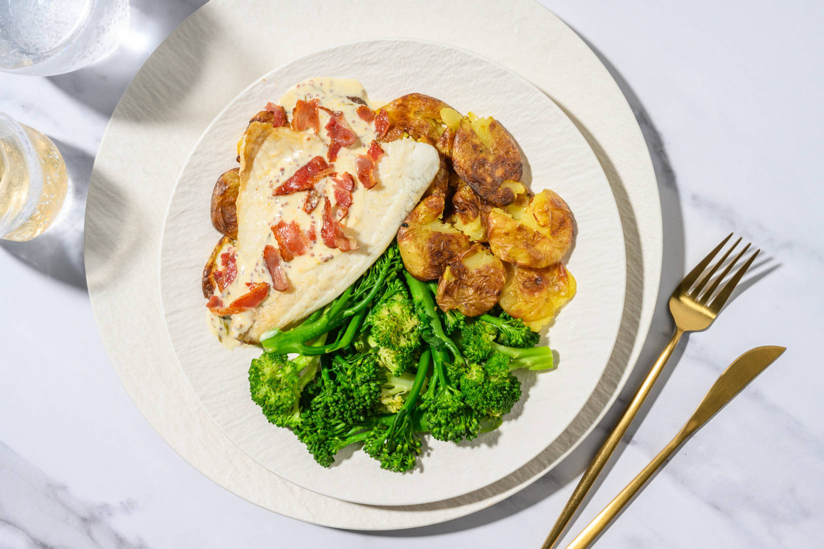 Pan-Fried Sea Bream and Bacon Crisps