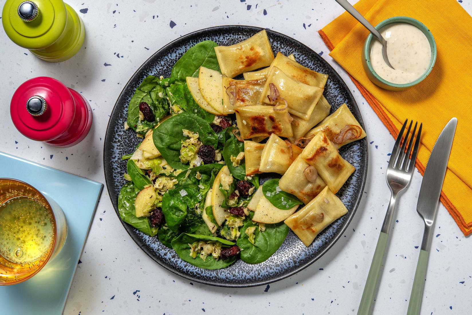 Gebratene Maultaschen & Rosenkohl-Salat 
