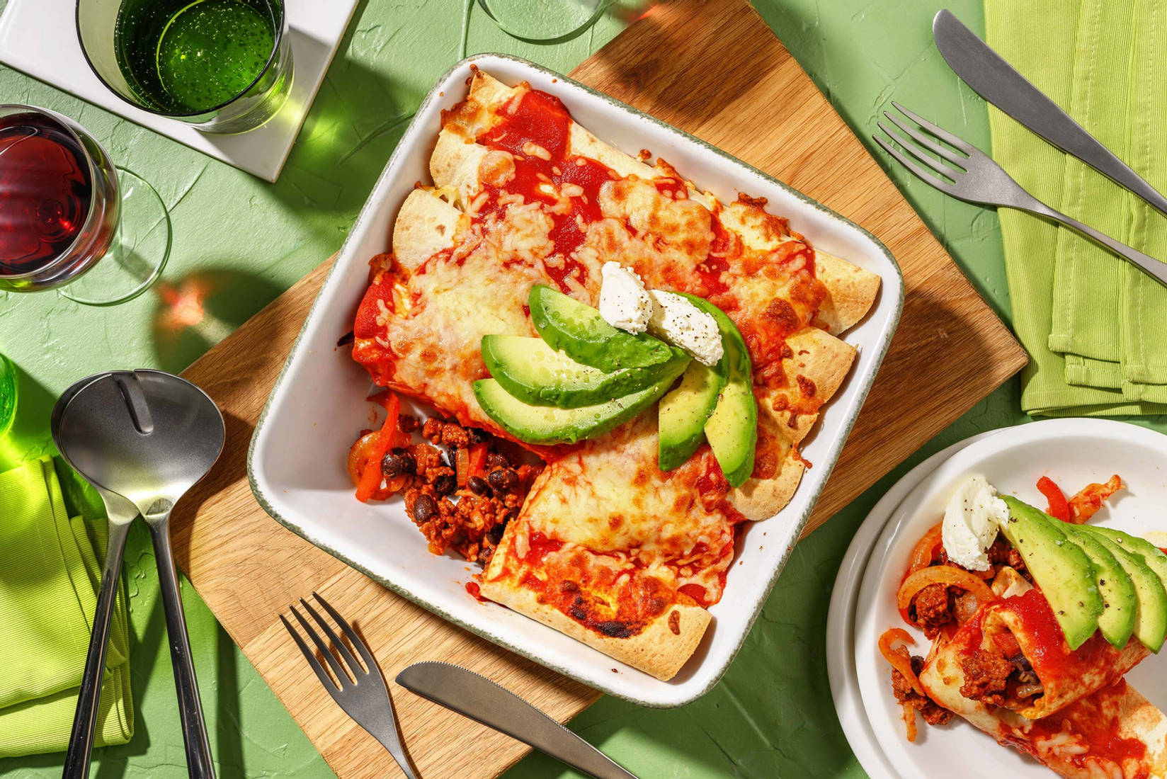 Bio-Rinderhack in cheesy XXL-Enchiladas 