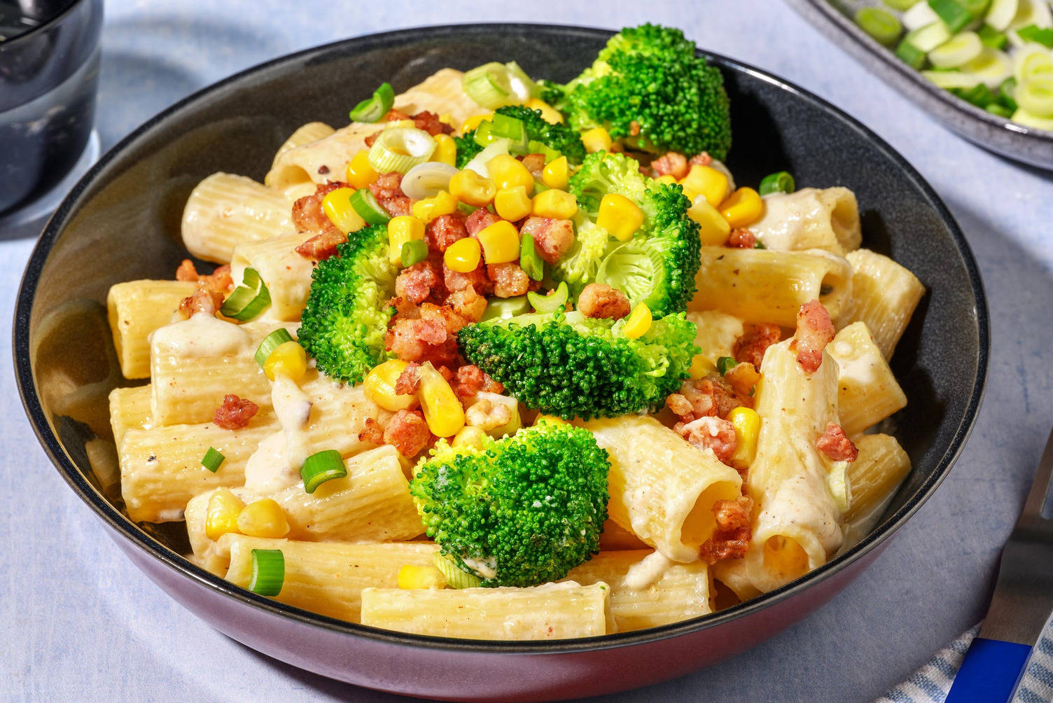 Rigatoni i krämig ostsås  | Gör din egen