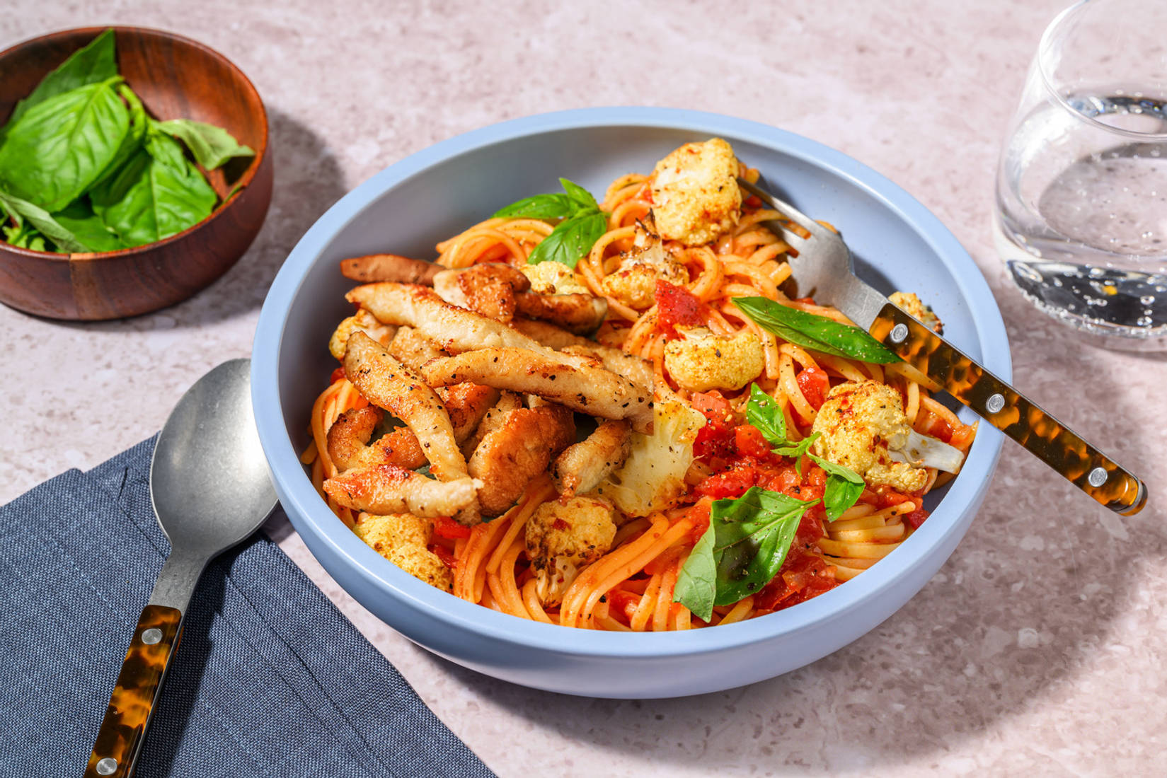Frische Linguine mit extra Hähnchen und Röst-Blumenkohl