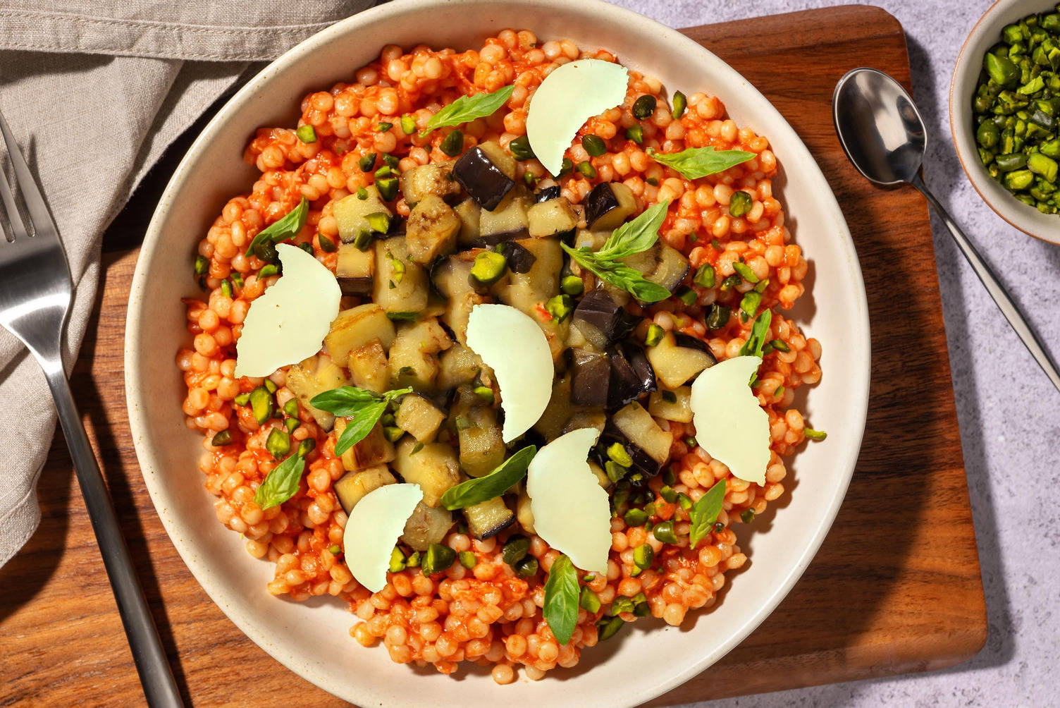 Alla Norma - couscous perlato al sugo di melanzane