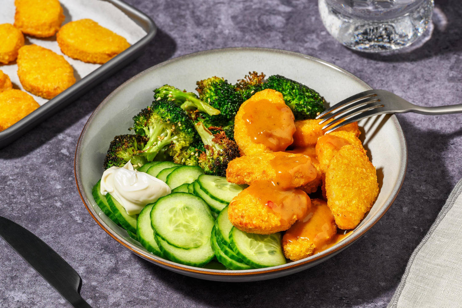 Japansk katsu-bowl med veganske nuggets