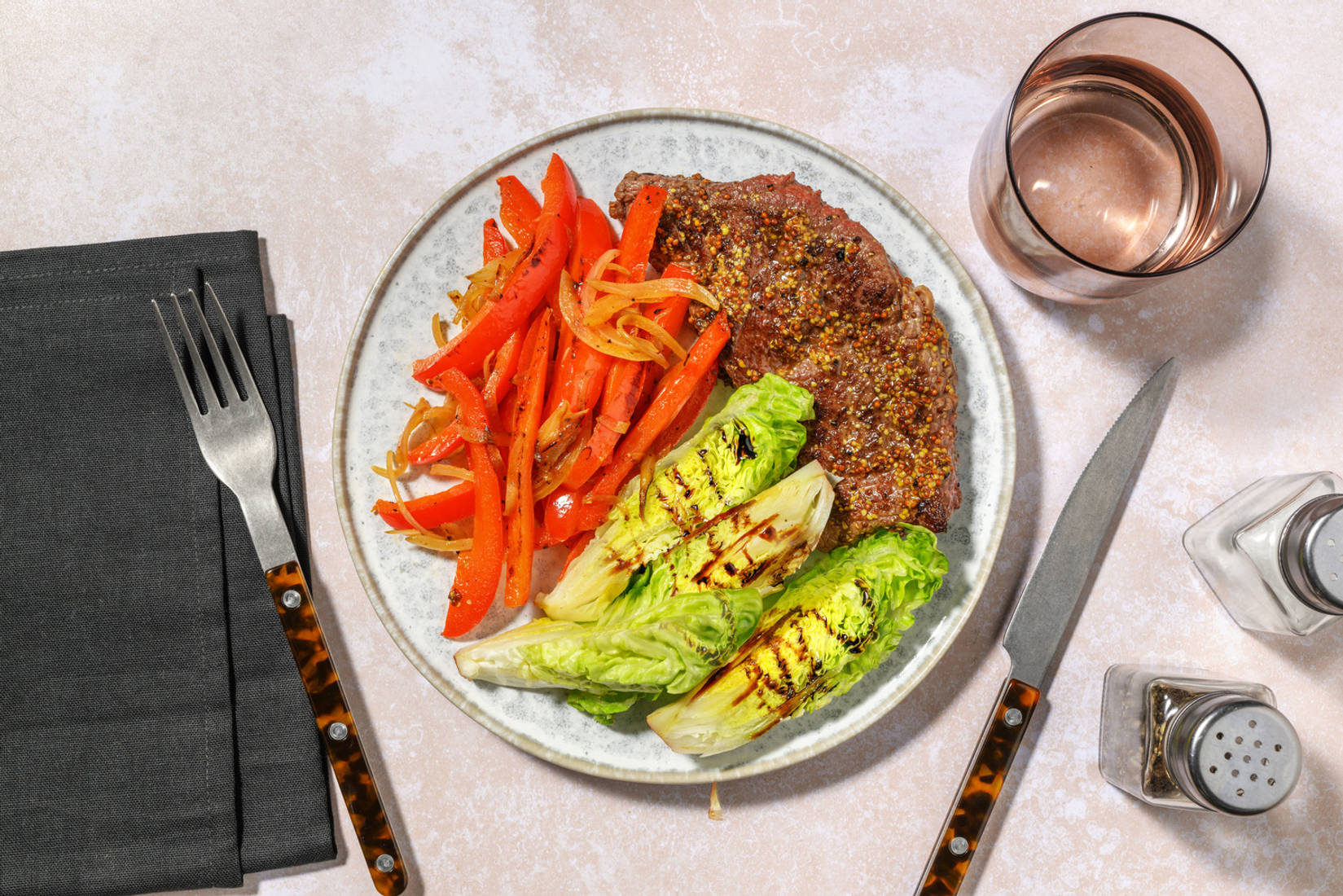 Ternera glaseada en salsa de mostaza y miel