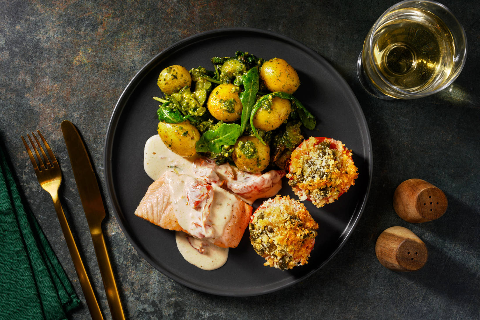 Kremet toscansk laks og gratinerte tomater