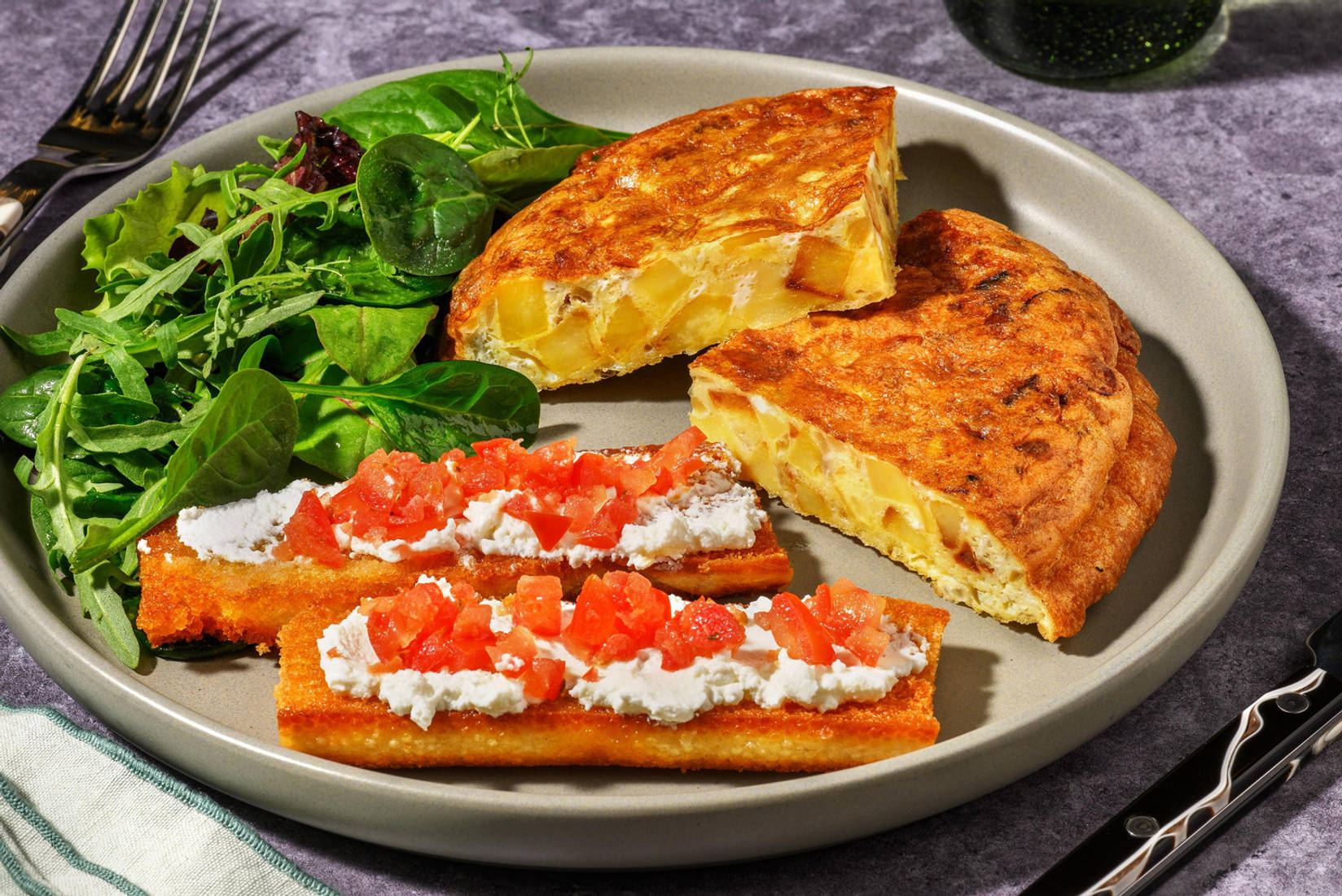 Tortilla di patate e pancetta - frittata alla spagnola