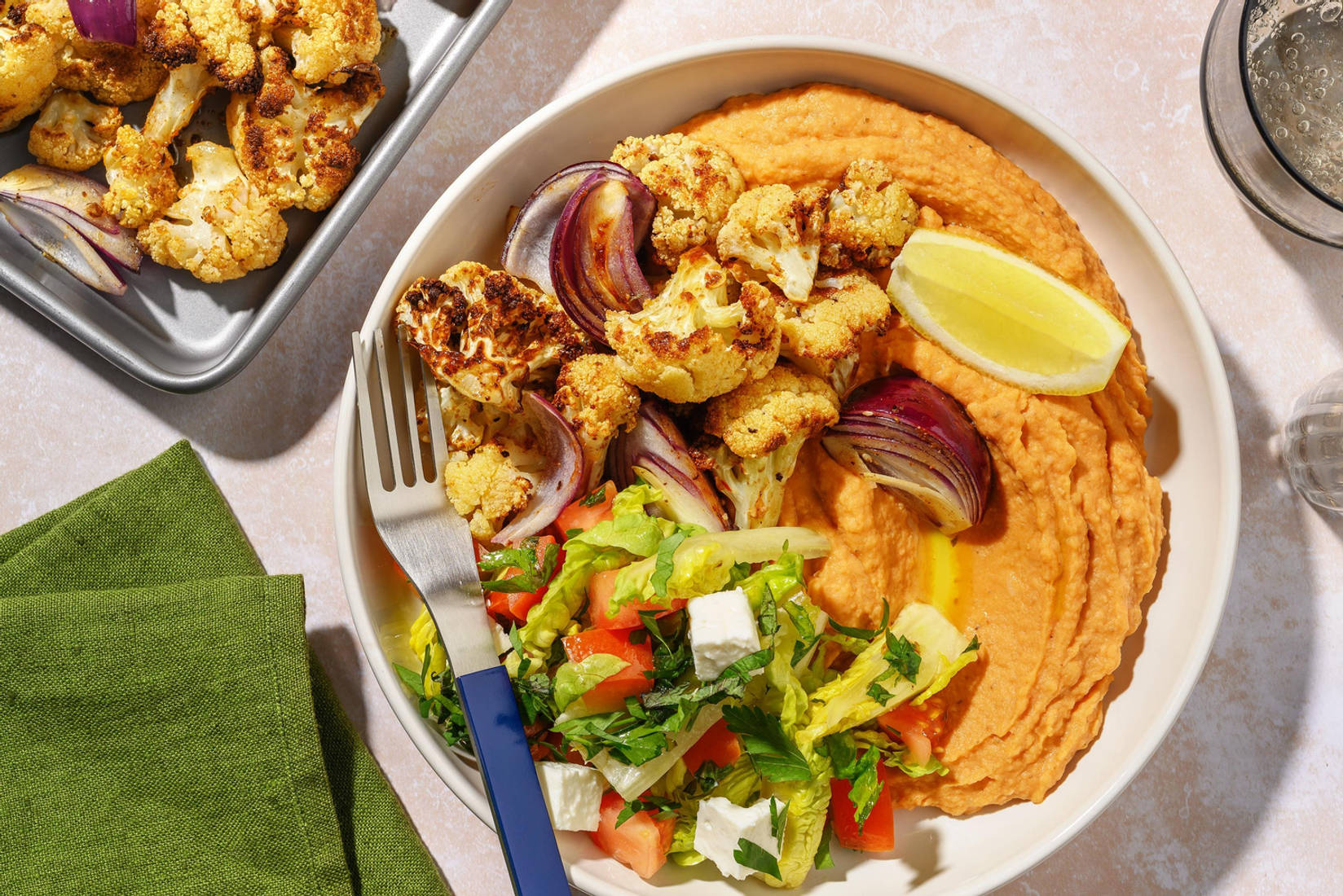 Röst-Blumenkohl mit Butterbohnen-Hummus