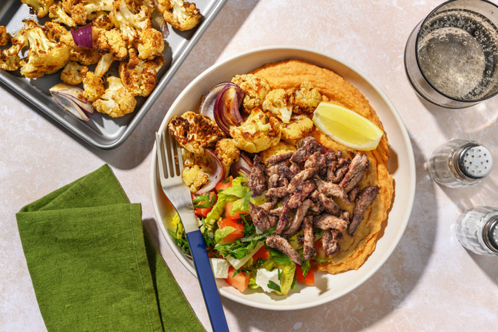 Röst-Blumenkohl mit extra Schweinestreifen