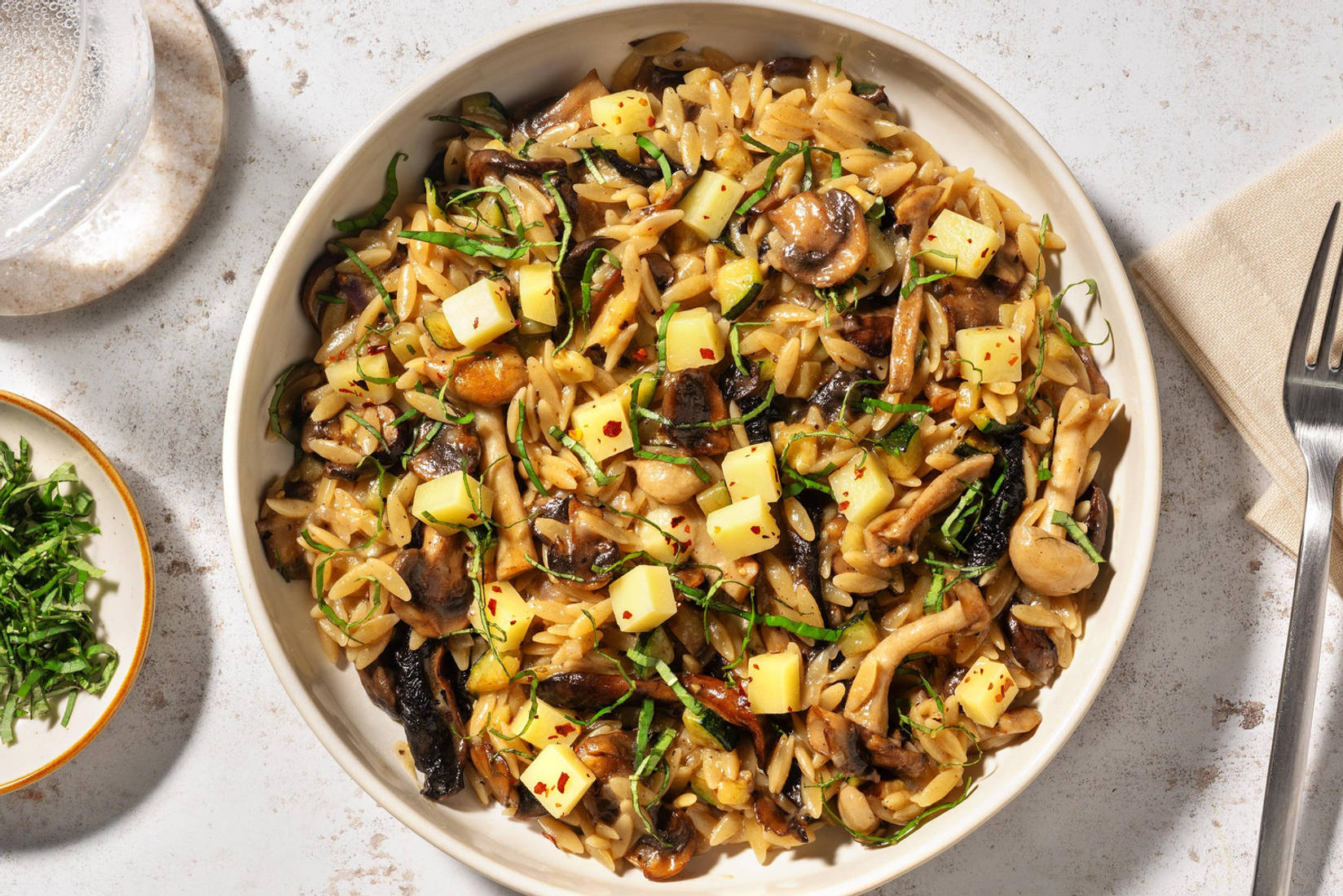 Umami risotto van orzo met paddenstoelen