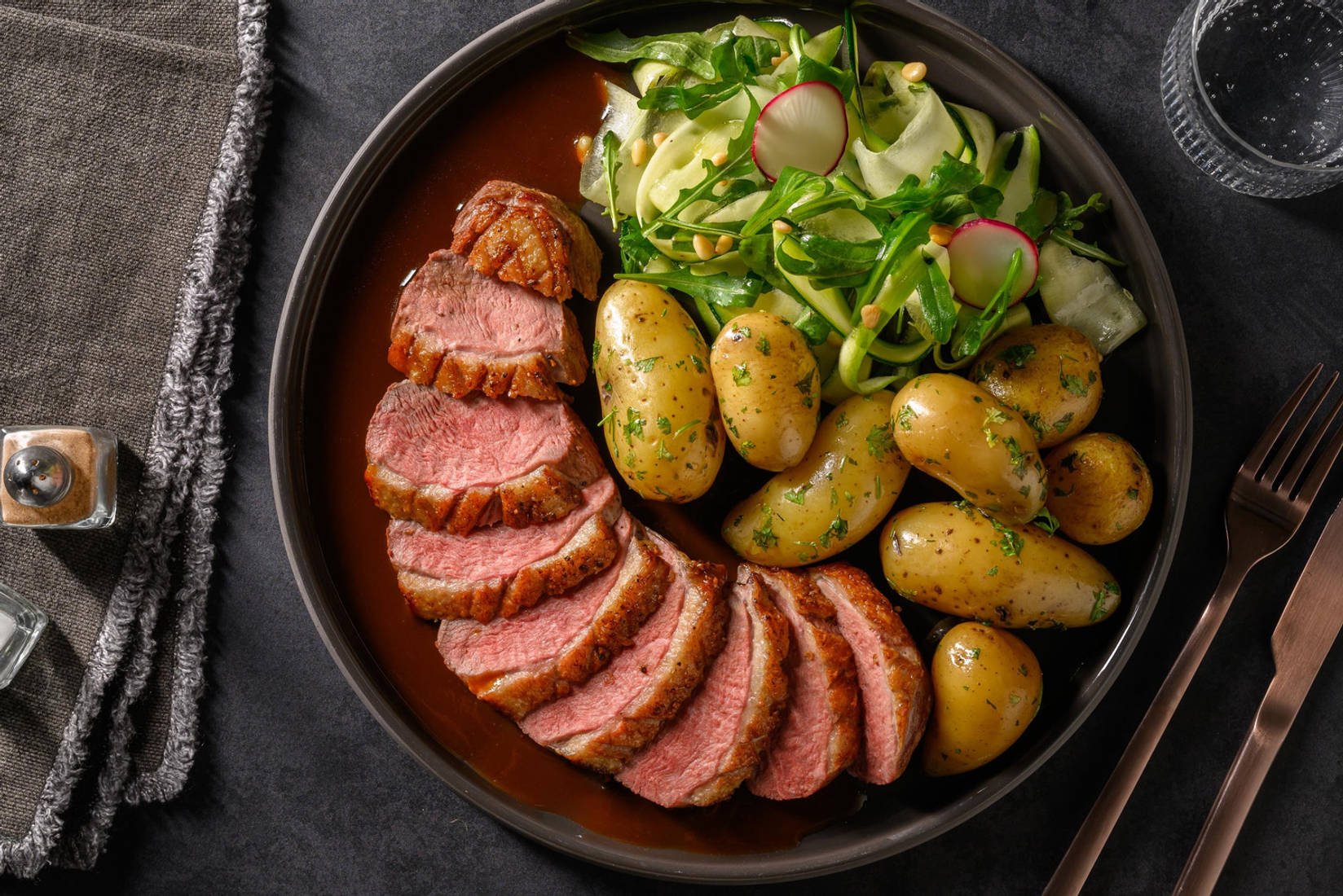 Pannstekt ankbröst och rödvinssås