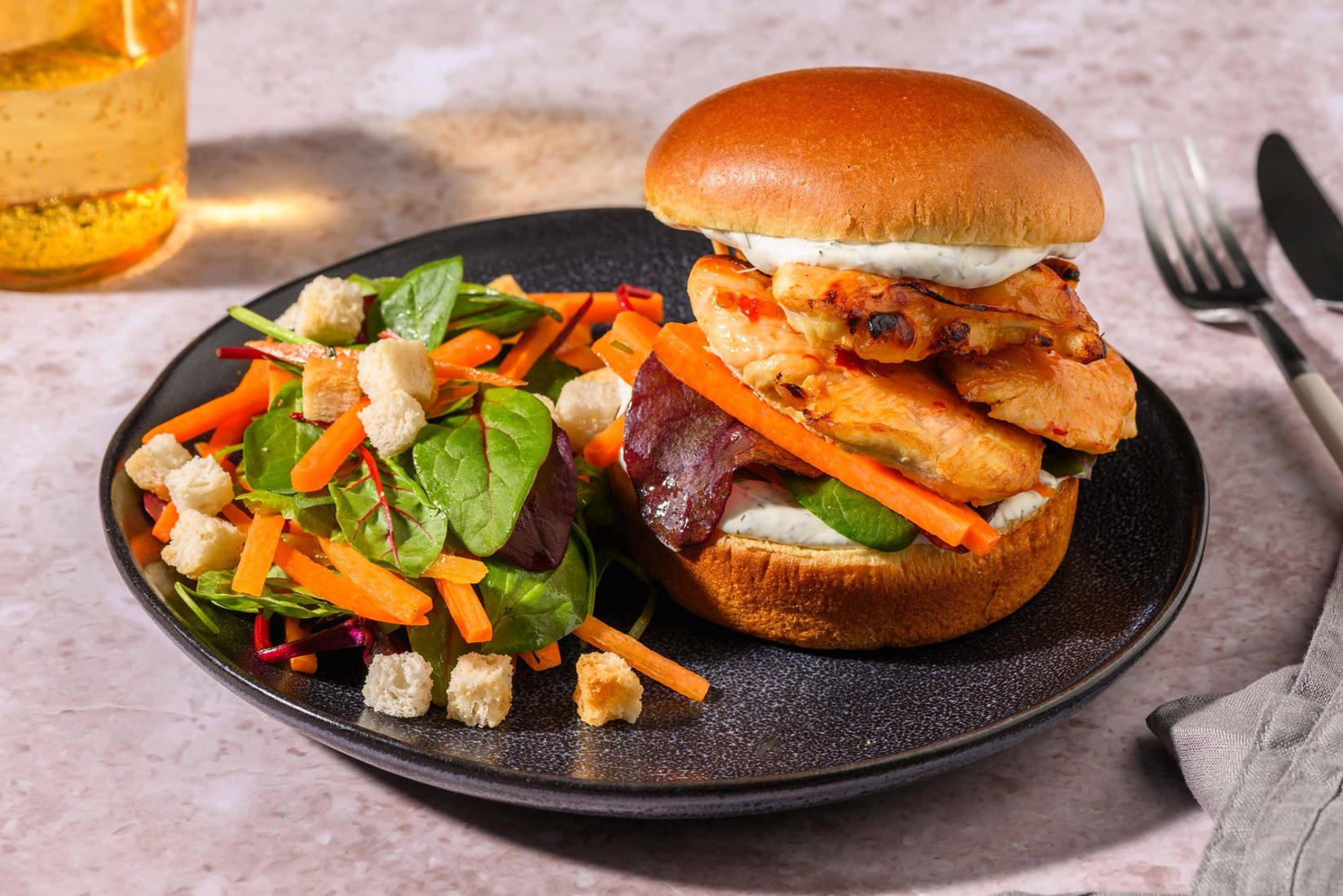 Sandwichs au poulet bio et au chili doux