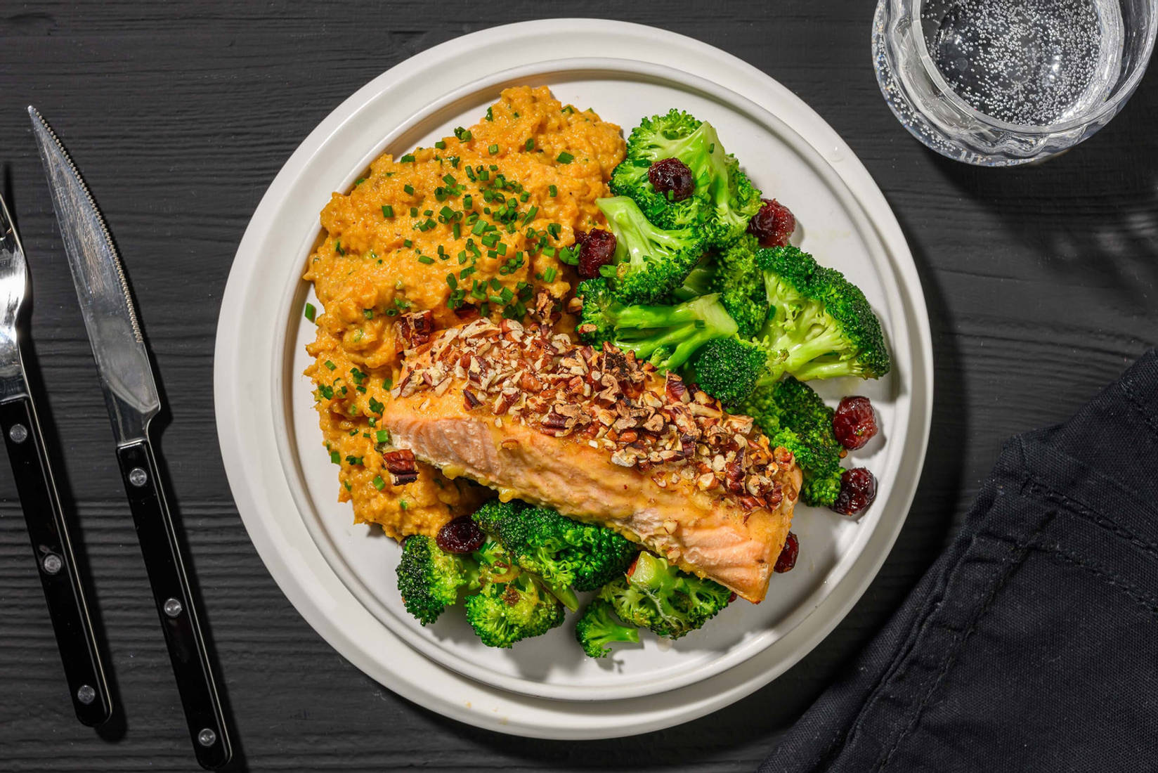 Double saumon rôti en croûte de pacanes