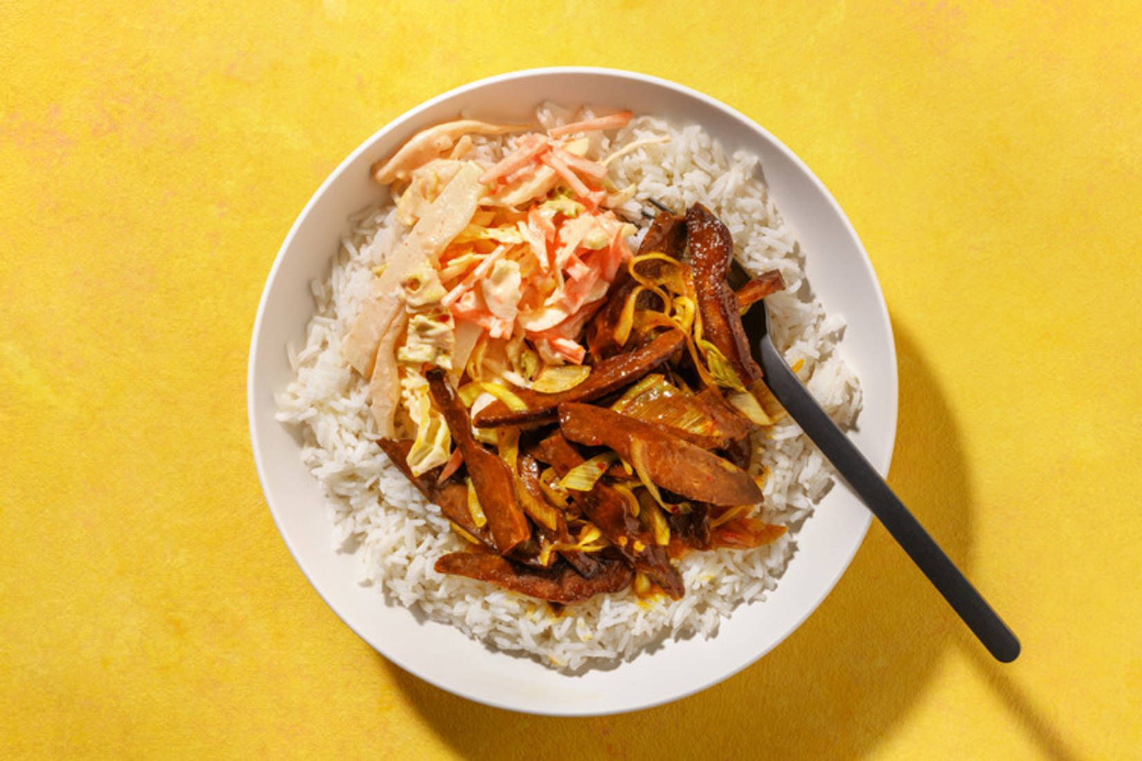 Snabbstekta goan xacuti-plantbaserade kycklingbitar