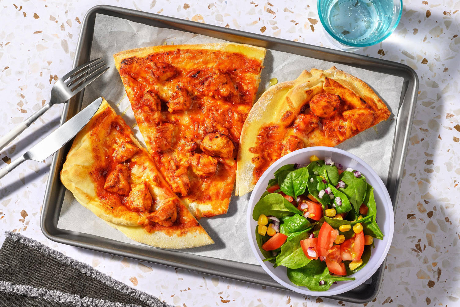 Pizzabåtar med texmexkyckling | Gör din egen