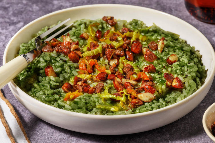 Risotto estivo ai fiori di zucca e alici sott'olio