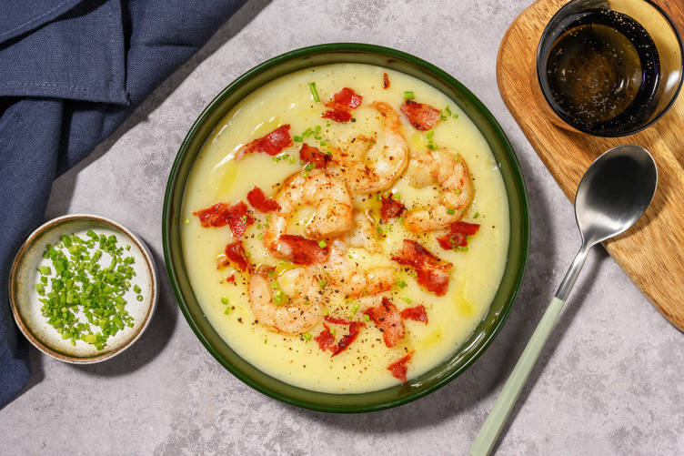 Crema di cavolfiore 'mare e monti' mazzancolle e pancetta