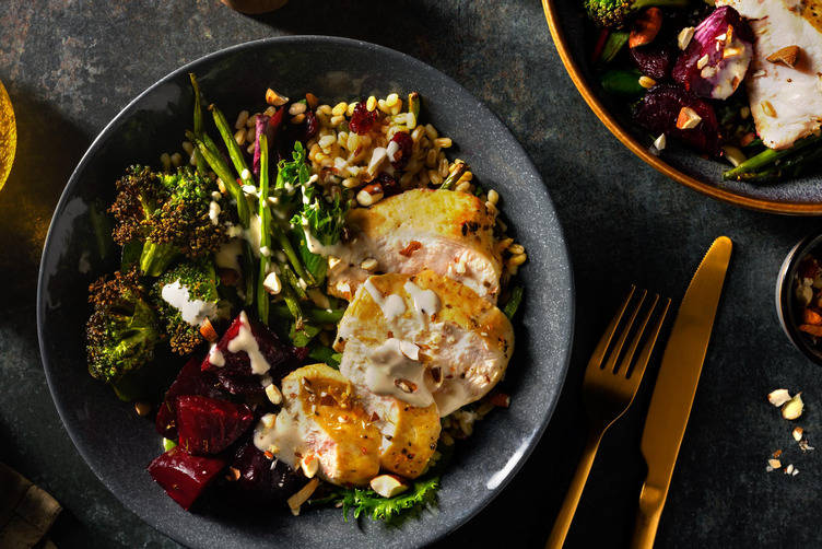 Kyckling och örtig pärlkornsallad