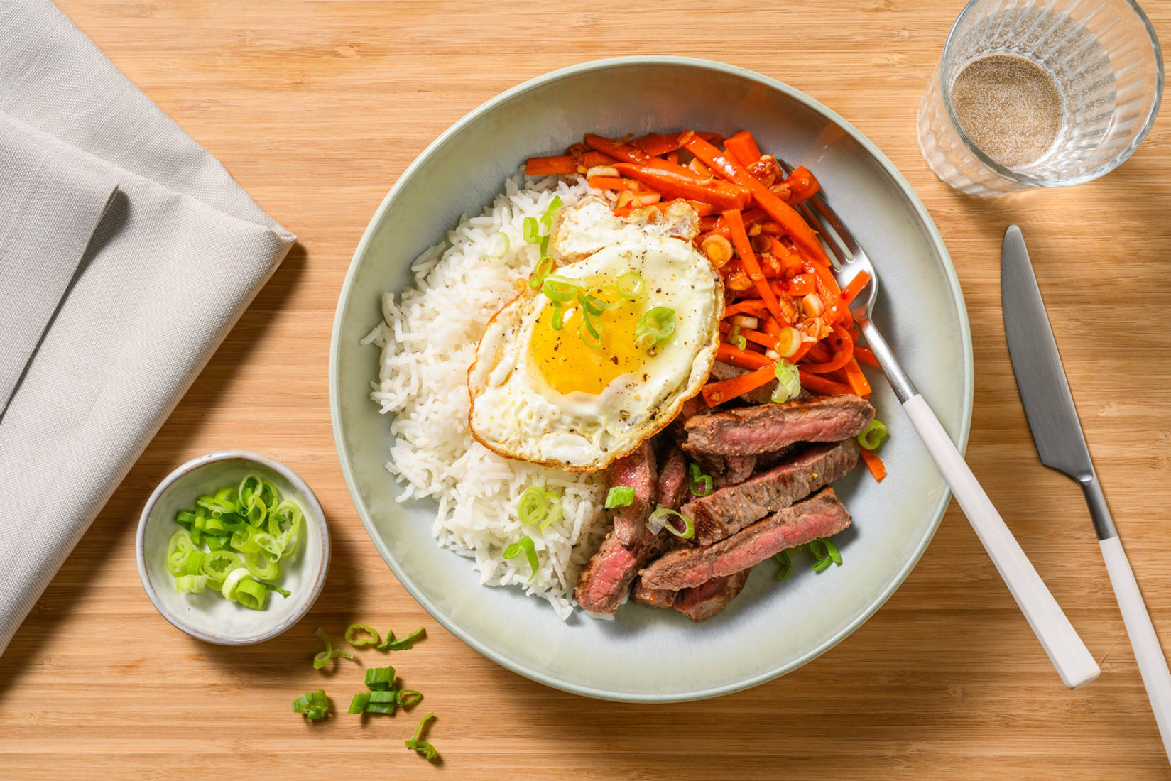 Manzo dorato e verdure in glassa piccante