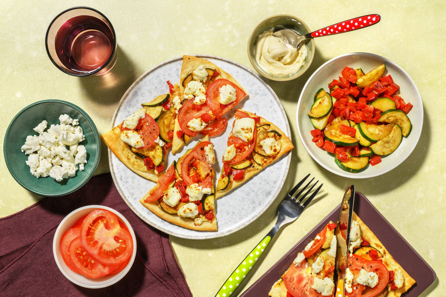 Tarte fine au chèvre & légumes de saison