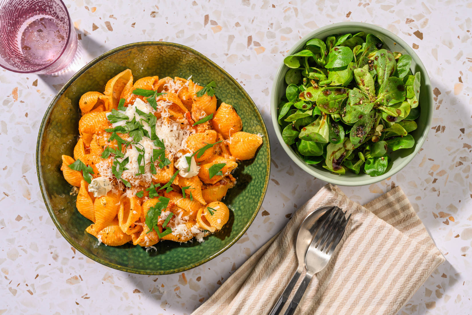 Fusilli complets pesto rosso & fromage frais