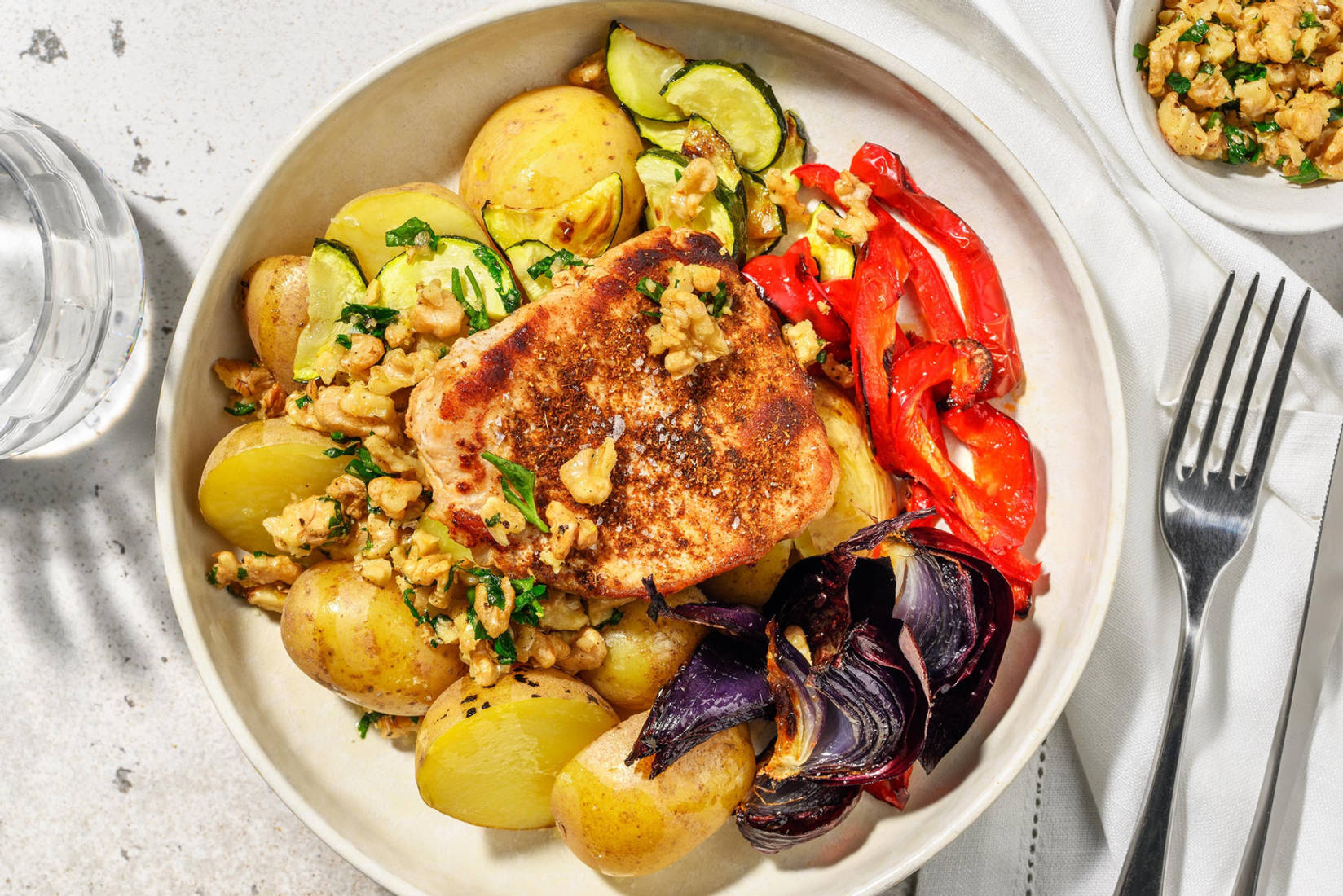 BBQ-varkensoester met geroosterde groenten