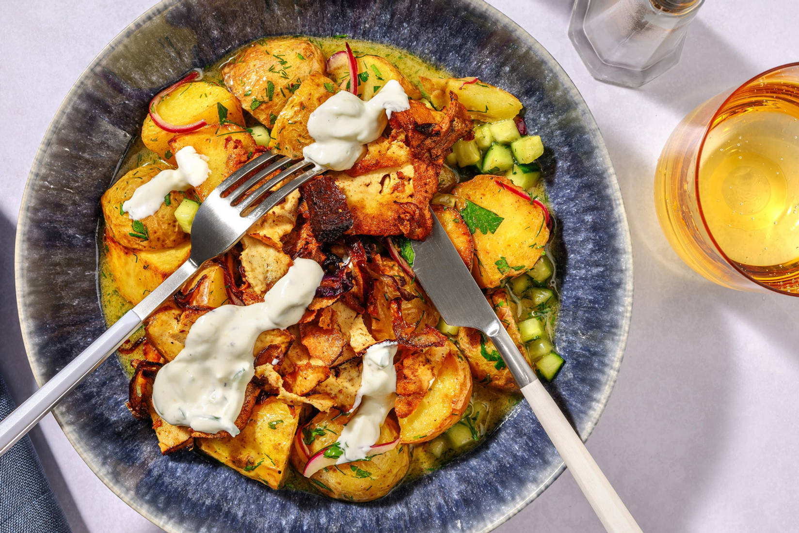 Souflaki-Räuchertofu mit Kartoffelsalat 