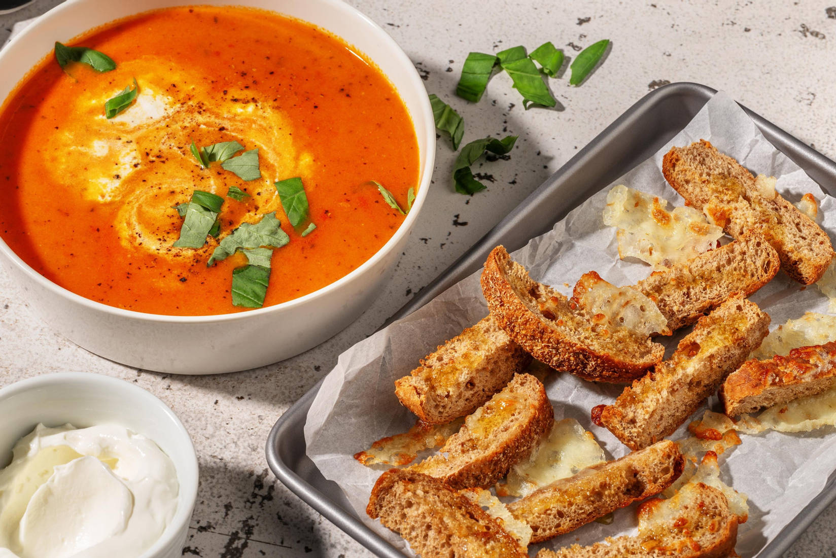 Soupe de tomate et poivron rôtis