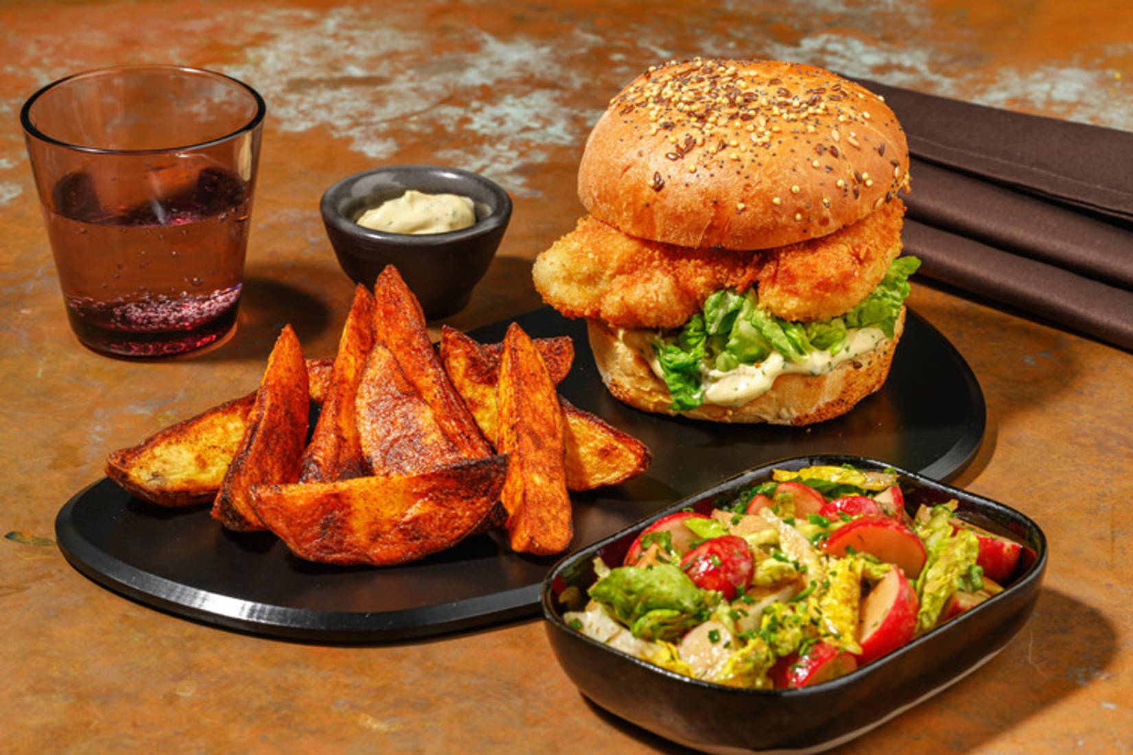 Le Saloon Burger au poulet pané