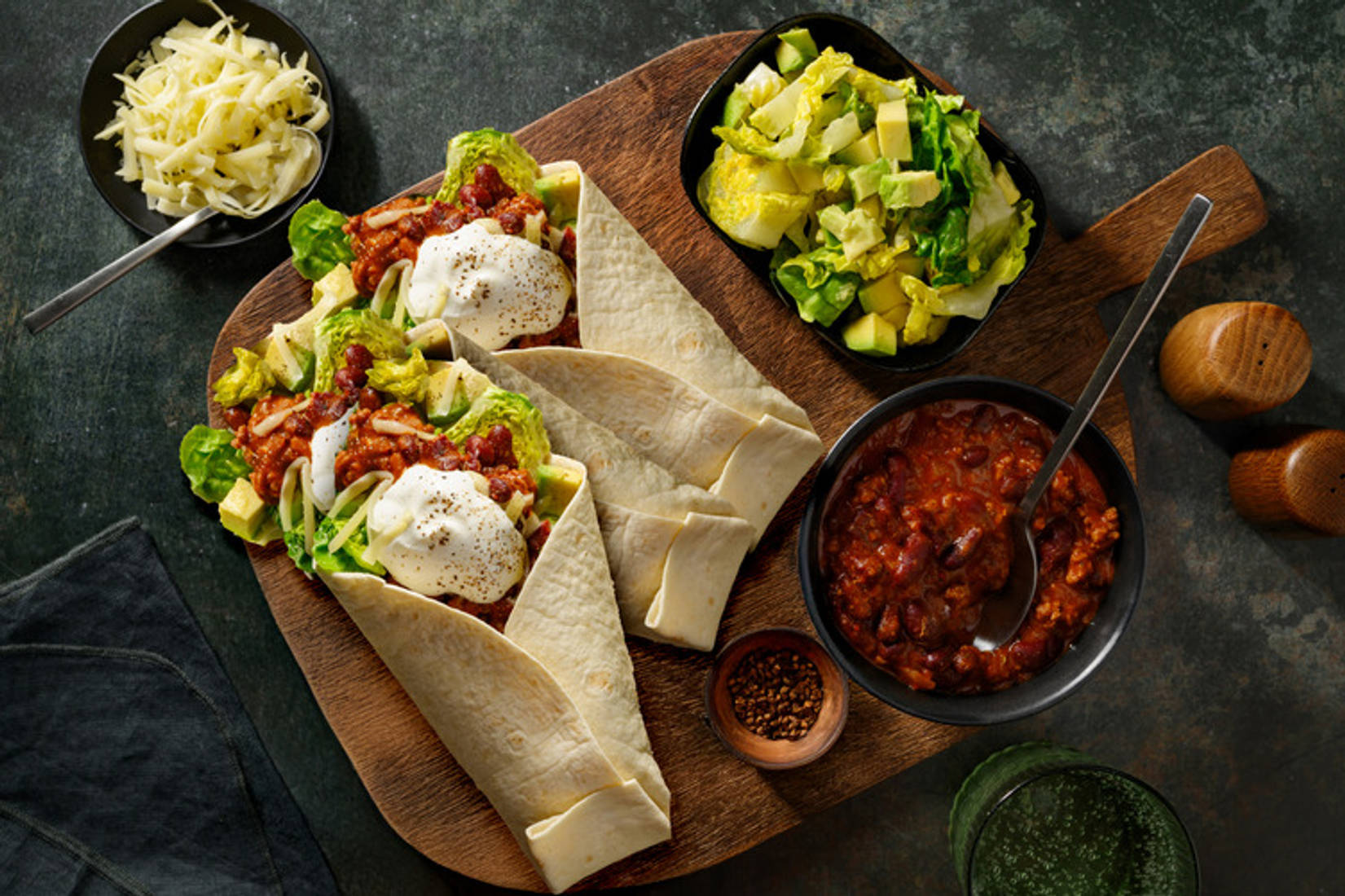 Burrito mexicano au bœuf, frijoles & cheddar
