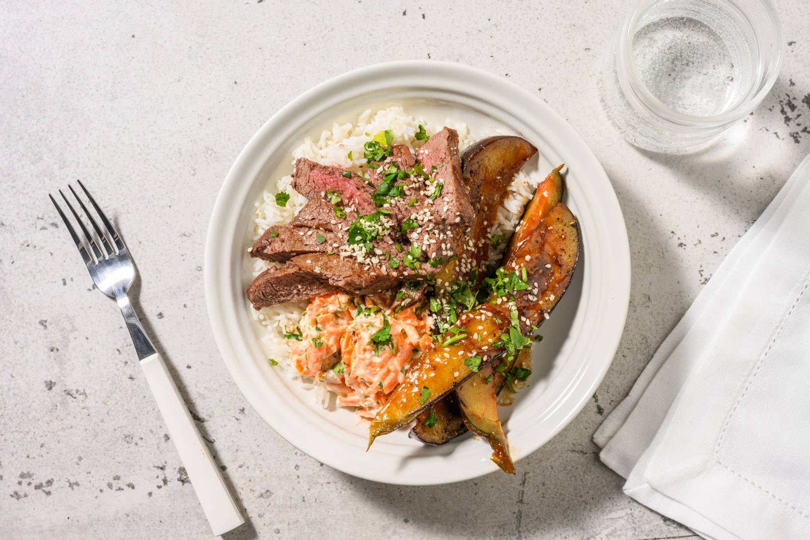 Bowl de steak à l'aubergine teriyaki