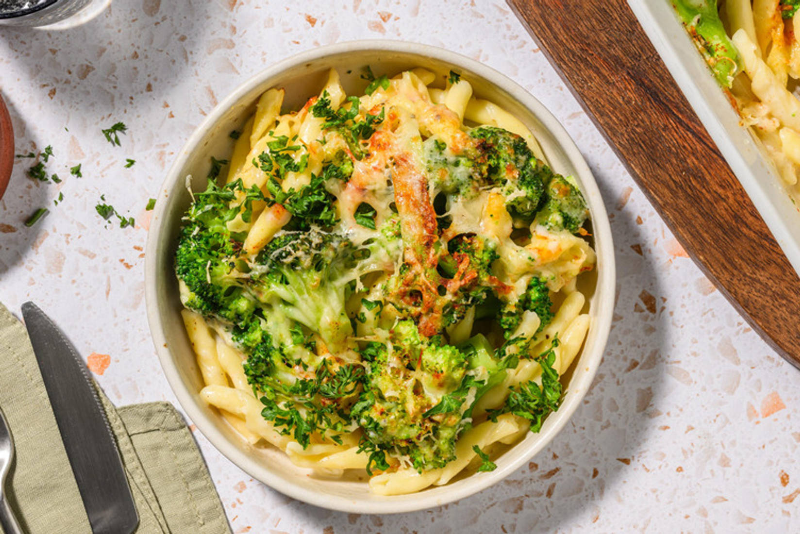 Käsig-cremiger Strozzapreti-Auflauf 