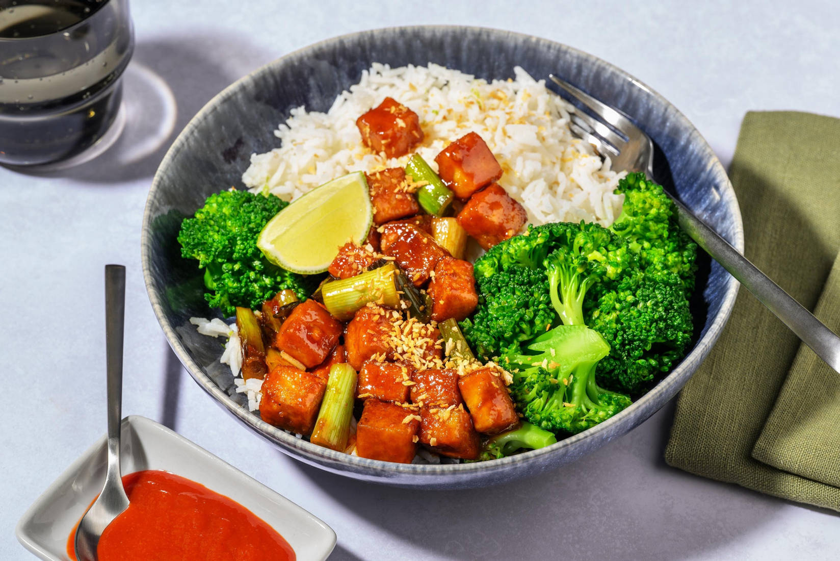Spicy Sticky Tofu mit Brokkoli