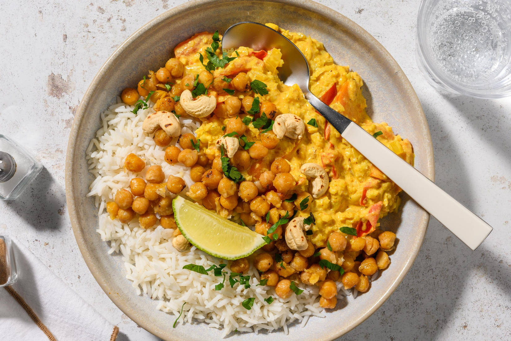 Pois chiches croustillants en sauce au curry doux