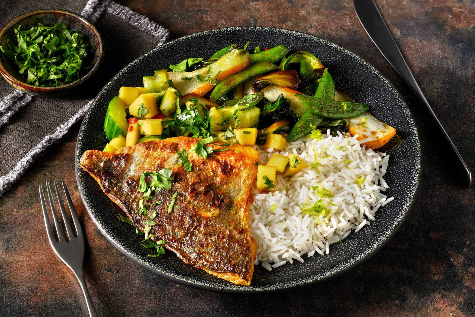 Crispy Sea Bream and Chilli-Mango Salsa 