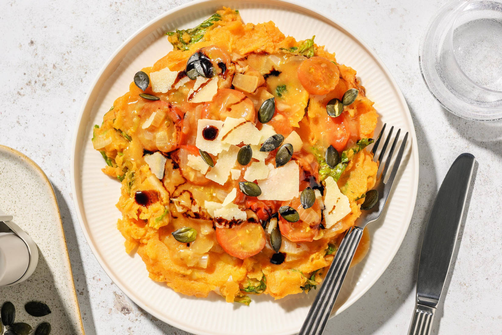 Andijviestoemp met Grana Padano en rode pesto