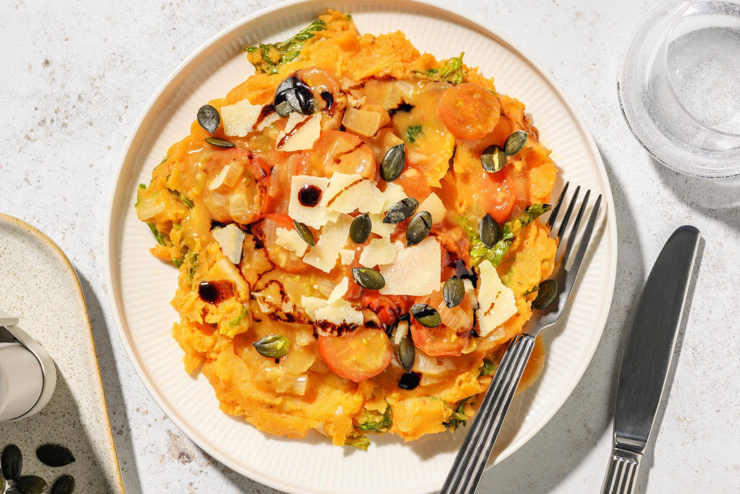 Stoemp de chicorée, Grana Padano et pesto rouge