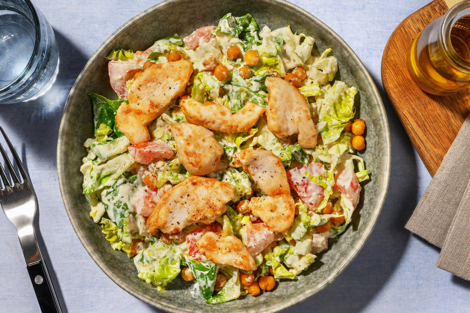 Caesar Salad mit Knoblauch-Hähnchen