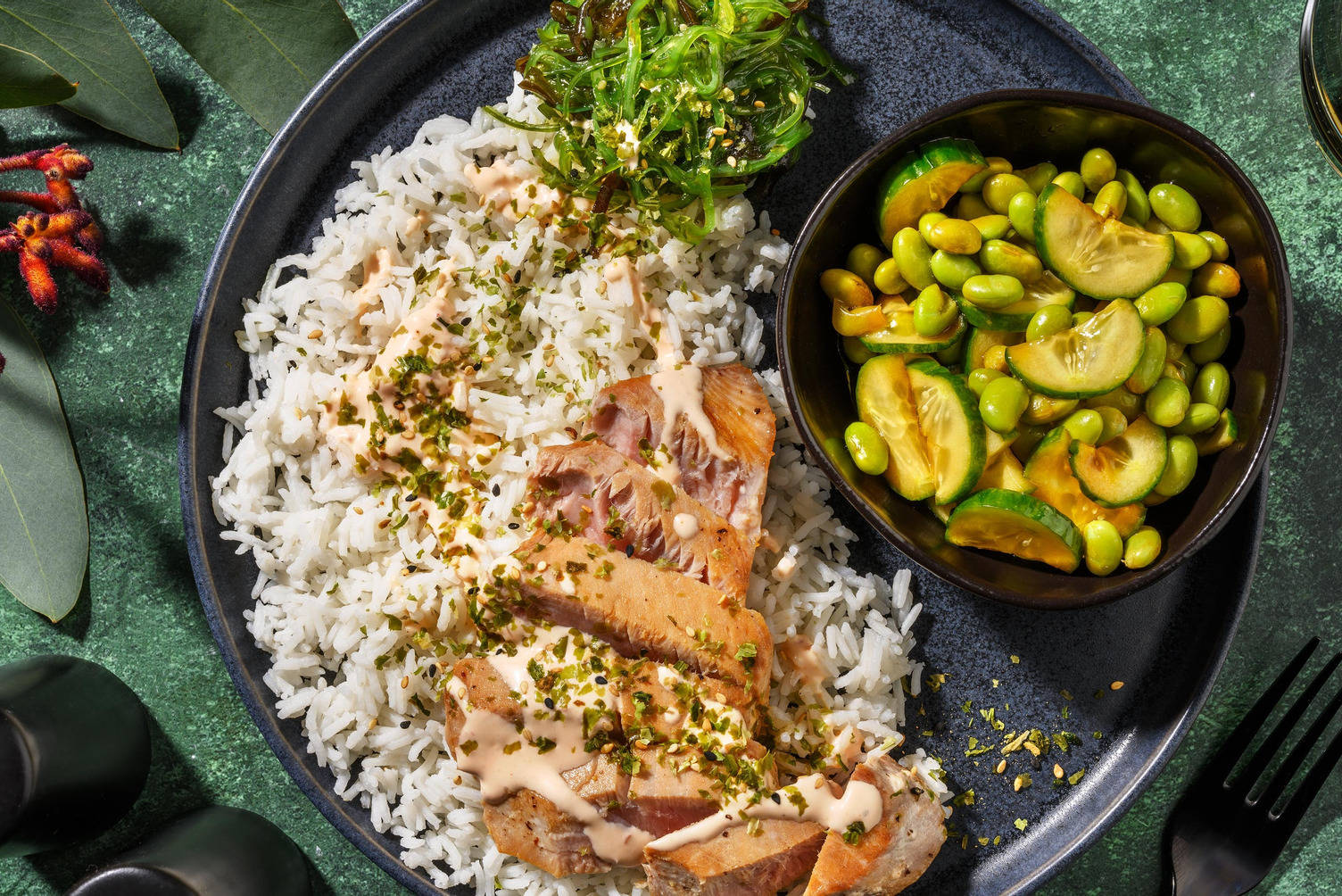 Steak de thon, wakame et fèves de soja