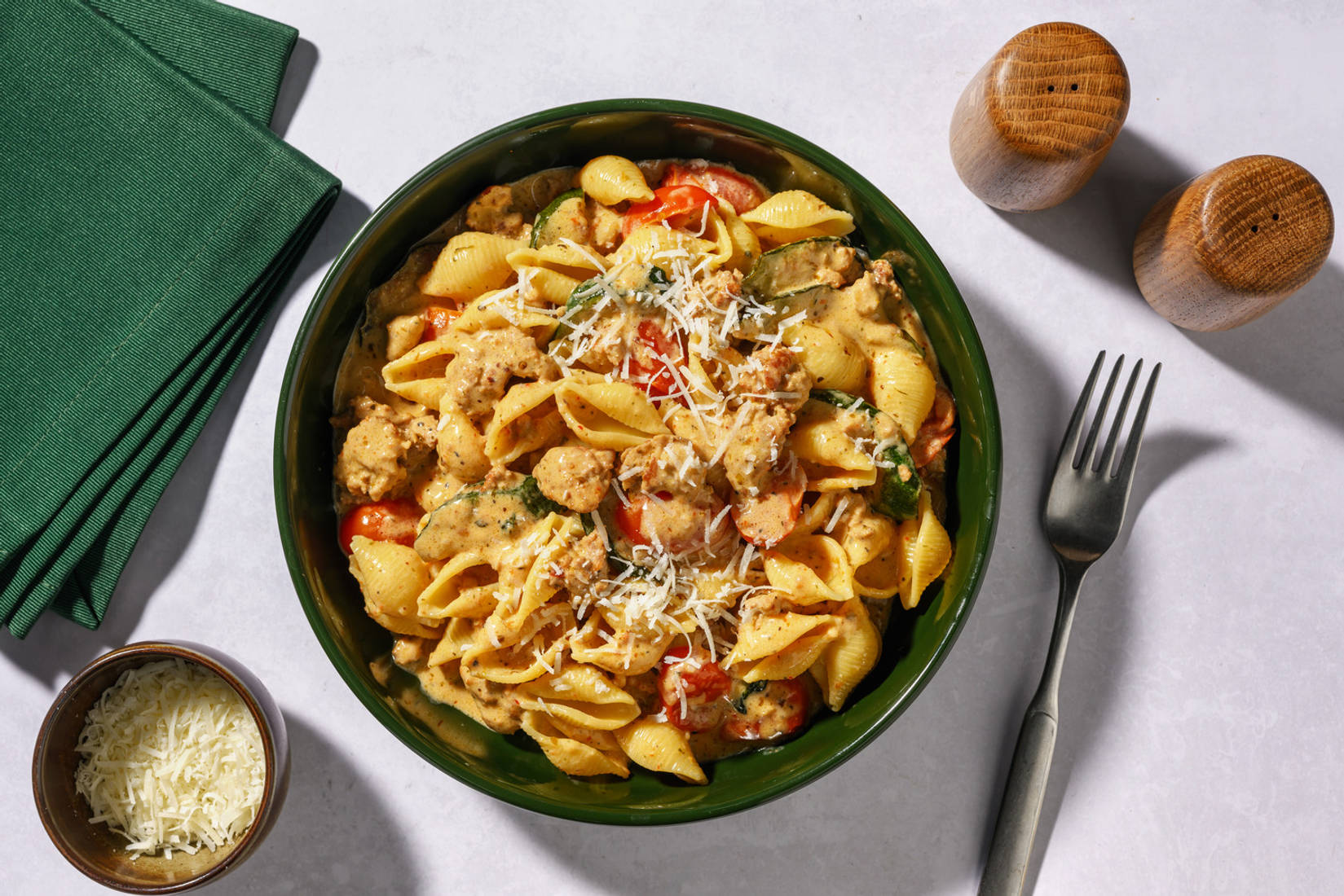 Cremet svinekødsconchiglie