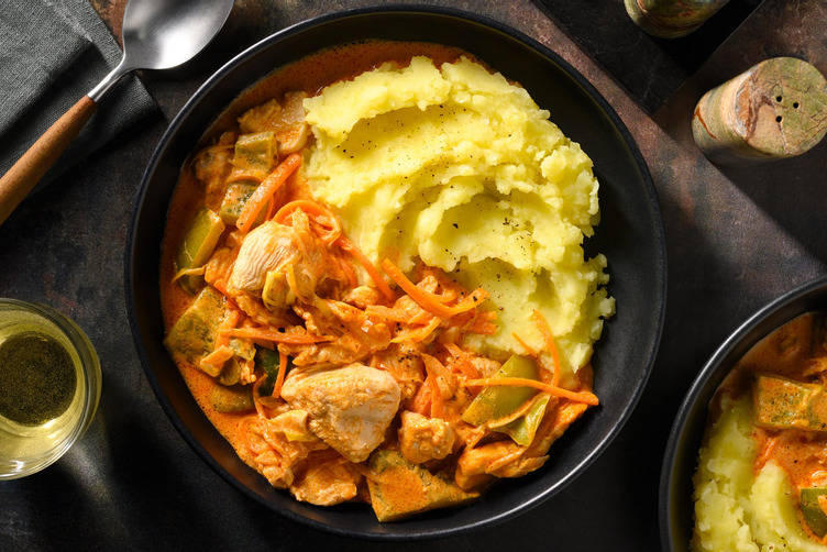 Hähnchengulasch mit Paprikagemüse